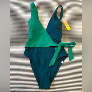 Summersalt The Perfect Wrap One-Piece Size 2 NWT Seaglass & Seaweed